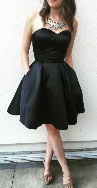 Black Strapless Sweetheart Satin A Line Homecoming Dresses Poll Pockets Backless Pleated